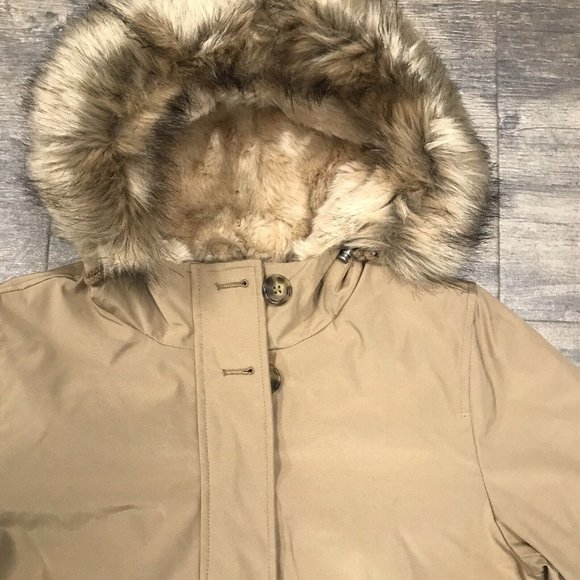NWT Levi's Women Faux Fur Lined Hooded Parka Jacket Size Medium $225 LW7RP625 - Picture 5 of 12